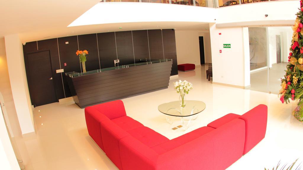 Az Hotel And Suites Panamá Esterno foto