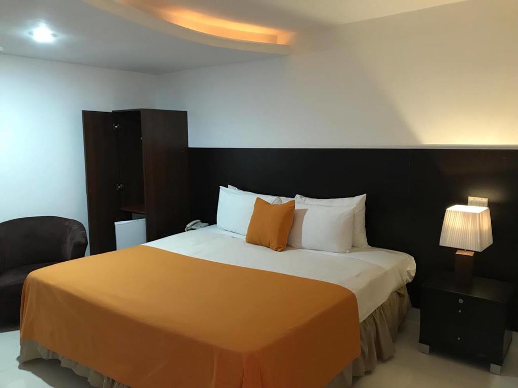 Az Hotel And Suites Panamá Esterno foto