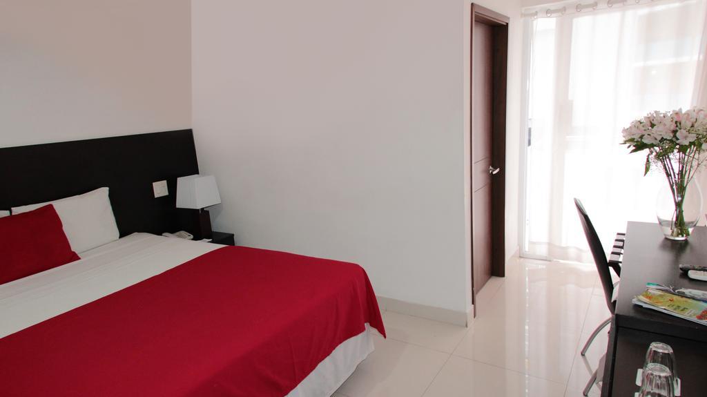 Az Hotel And Suites Panamá Esterno foto